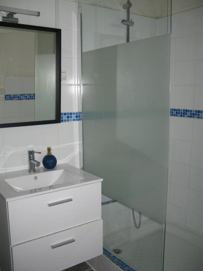 Location& Gites Сариан Екстериор снимка
